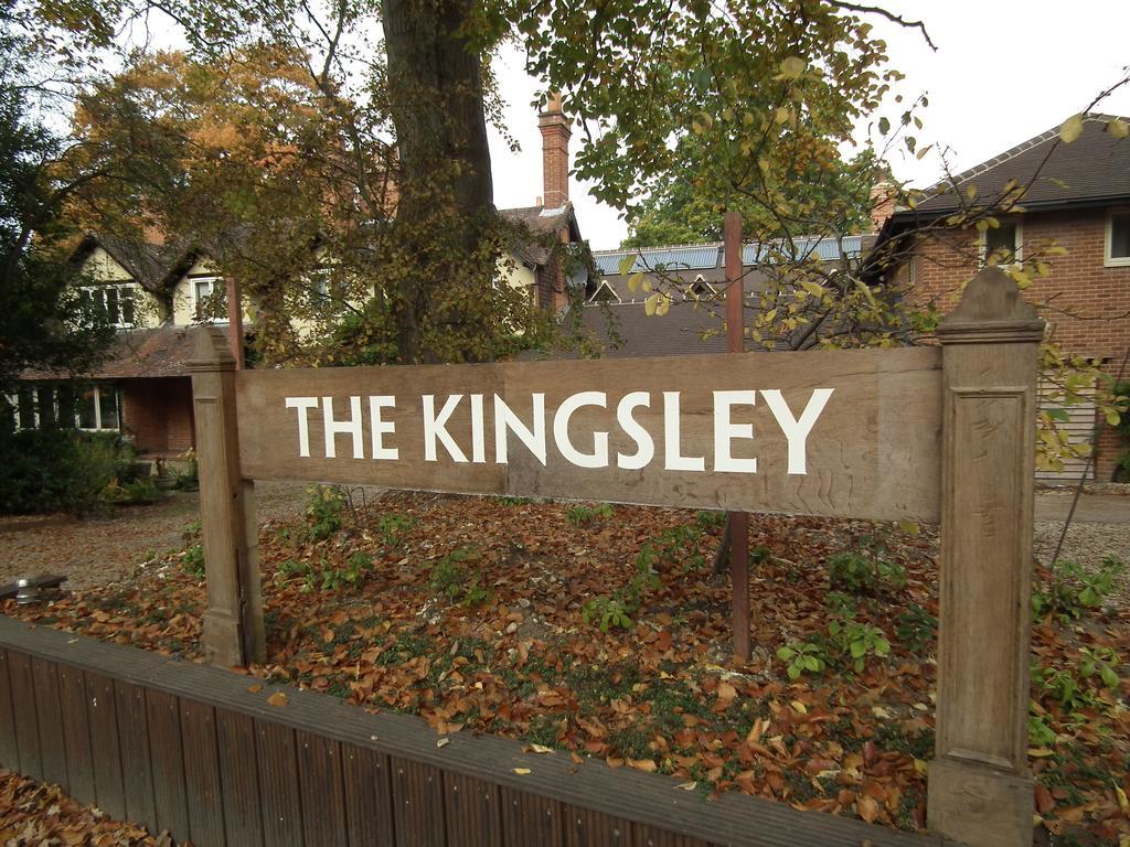 The Kingsley At Eversley Exteriör bild